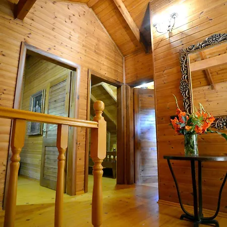 Villa Ferma Agroturistike Gold Qerek